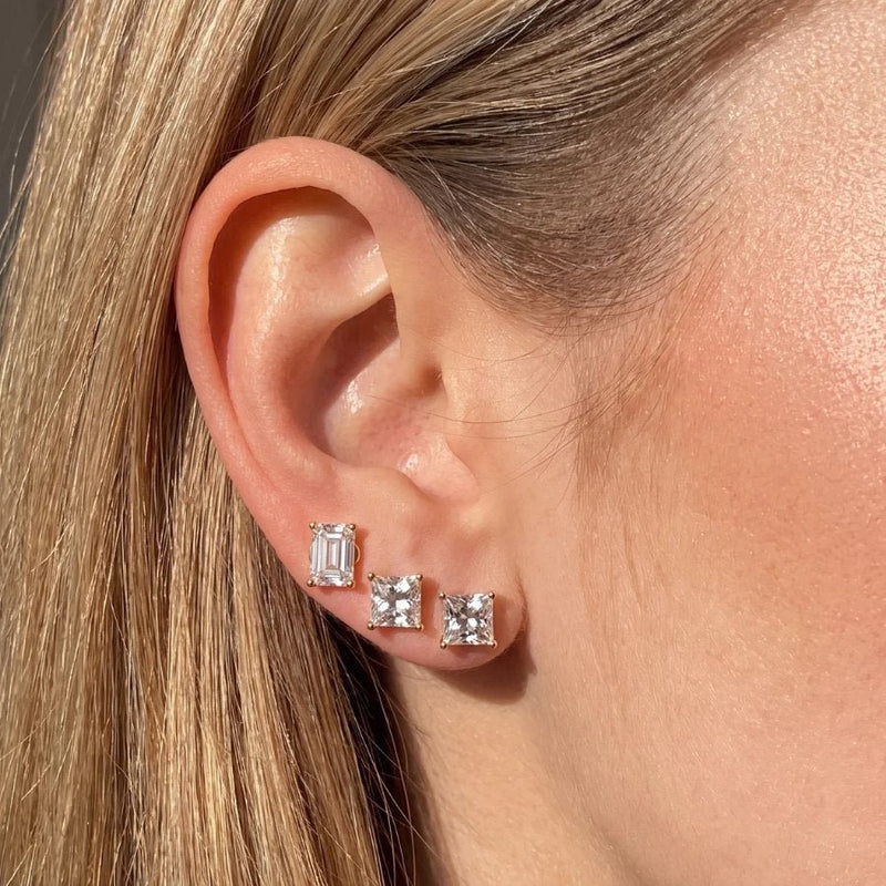 VOIR LES BOUCLES D'OREILLES