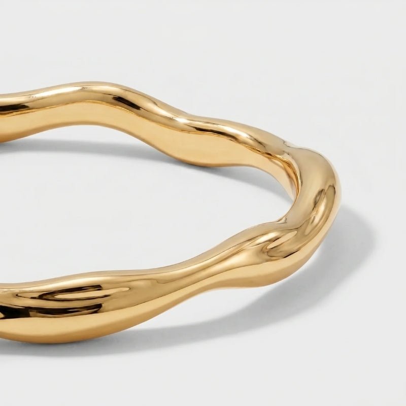 Wave Bangle Bracelet - Thea Gold